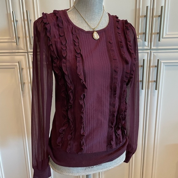 NWOT- pretty plum pull over top - Picture 5 of 5